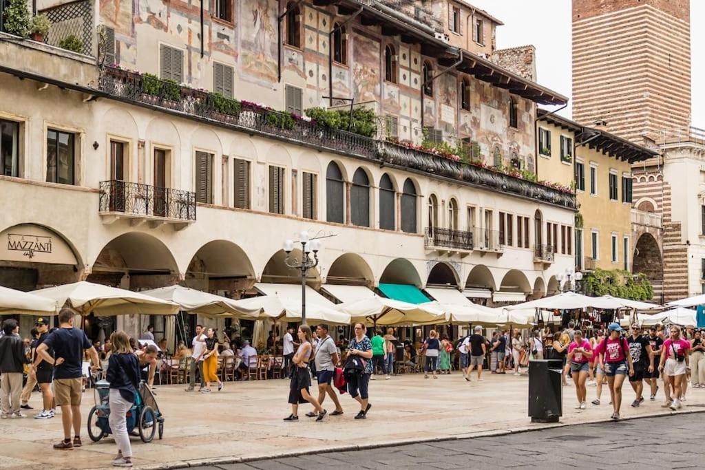 Residenza Angels @Piazzadelleerbe Daire Verona Dış mekan fotoğraf